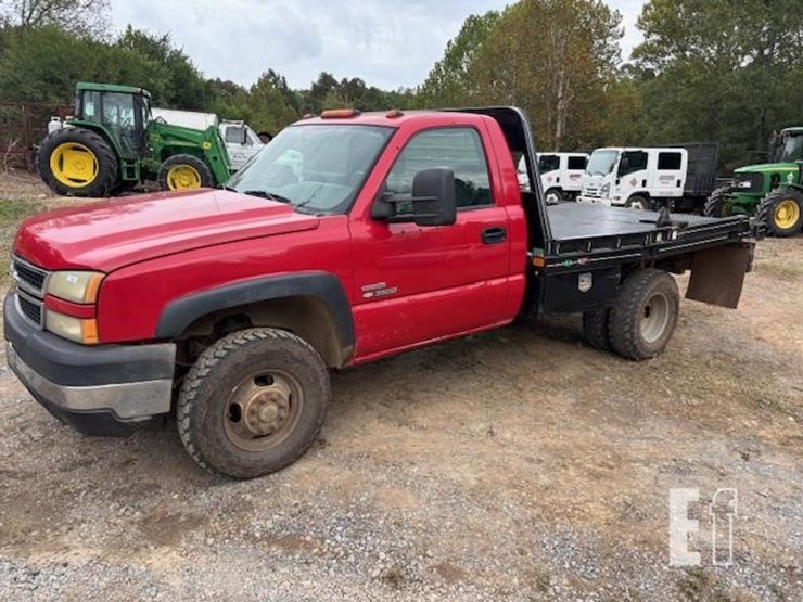 2006-chevrolet-3500hd-image-1