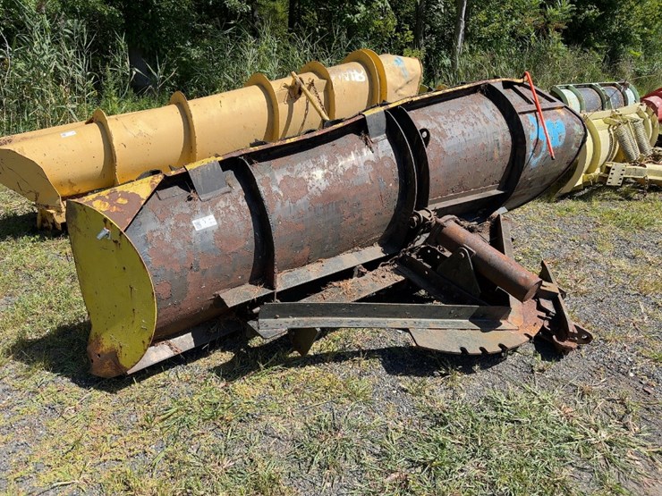 11'-snow-plow-with-boce-image-2