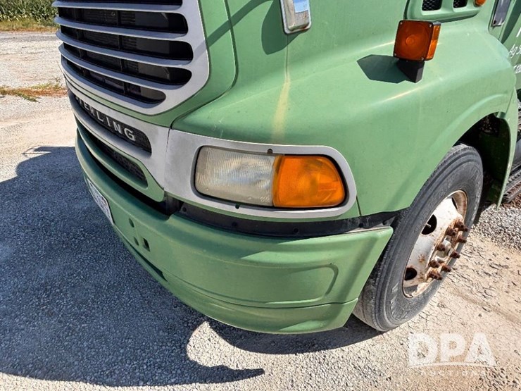 2004-sterling-day-cab-truck-(gp11427,-unit-31350)-image-18