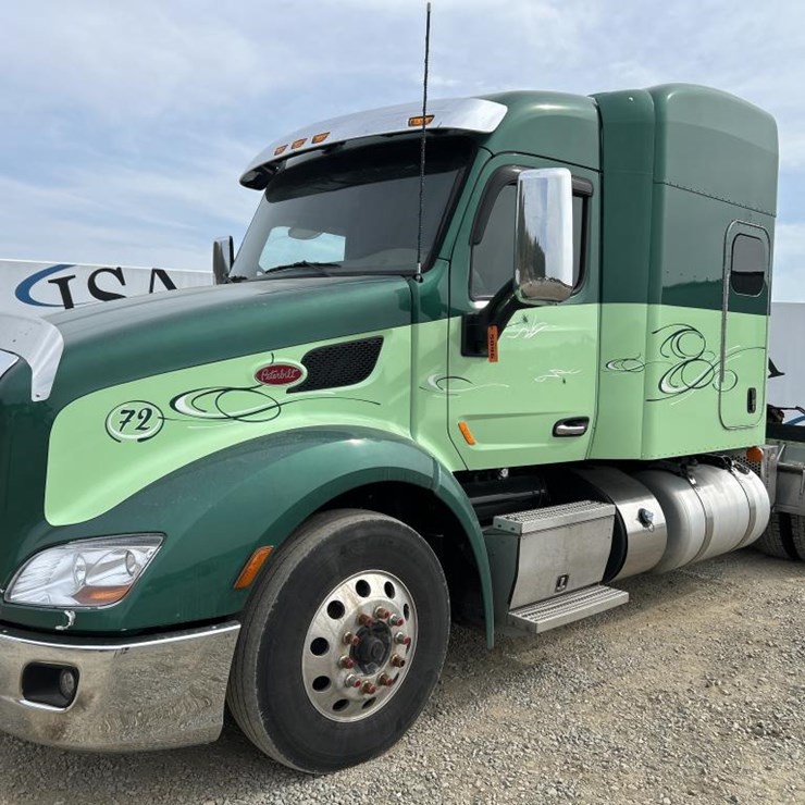 2015 PETERBILT 579