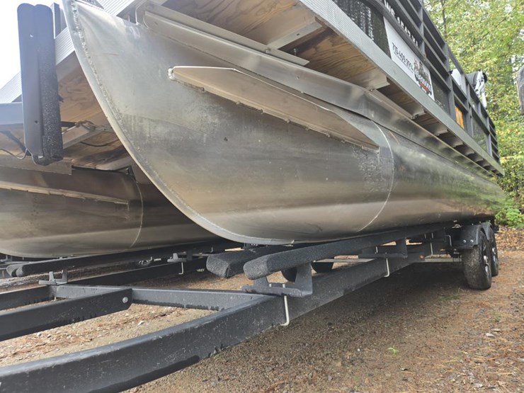 #1226-•-montego-bay-8522-pontoon-boat-w/-trailer-image-10
