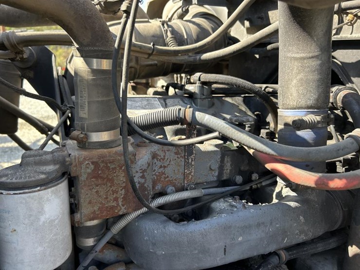 1995-mack-dm690s-image-51