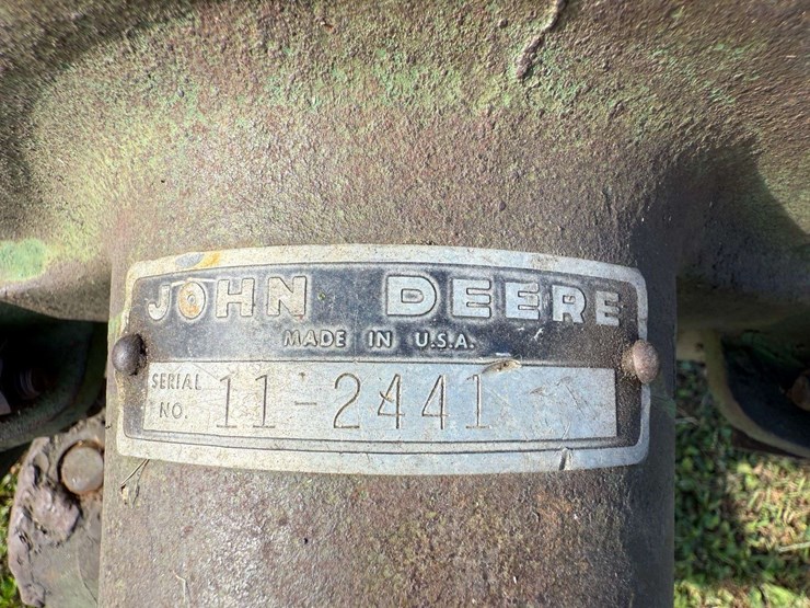 john-deere-no.-11-sickle-mower,-9’-bar,-with-cylinder,-*needs-a-new-pitman*,-rivet-sections.-this-it-image-7