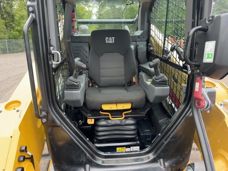 2024-caterpillar-265-track-skid-steer-image-19