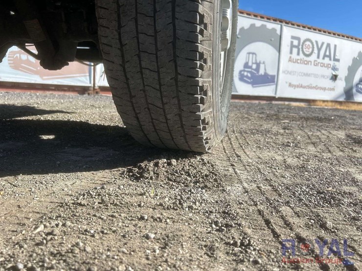 2019-chevrolet-express-2500-image-36