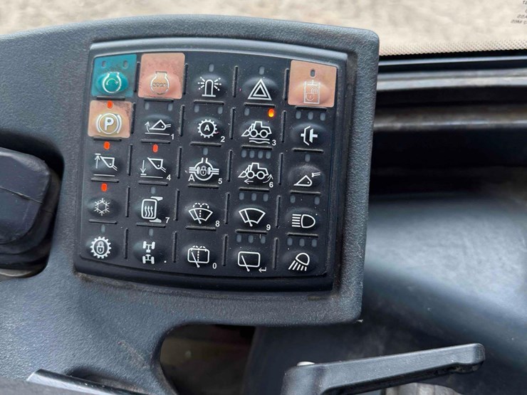 deere-624k-image-34