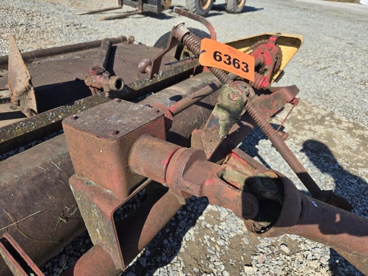 new-holland-404-image-7