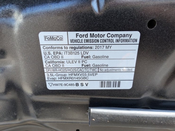 2017-ford-explorer-image-14