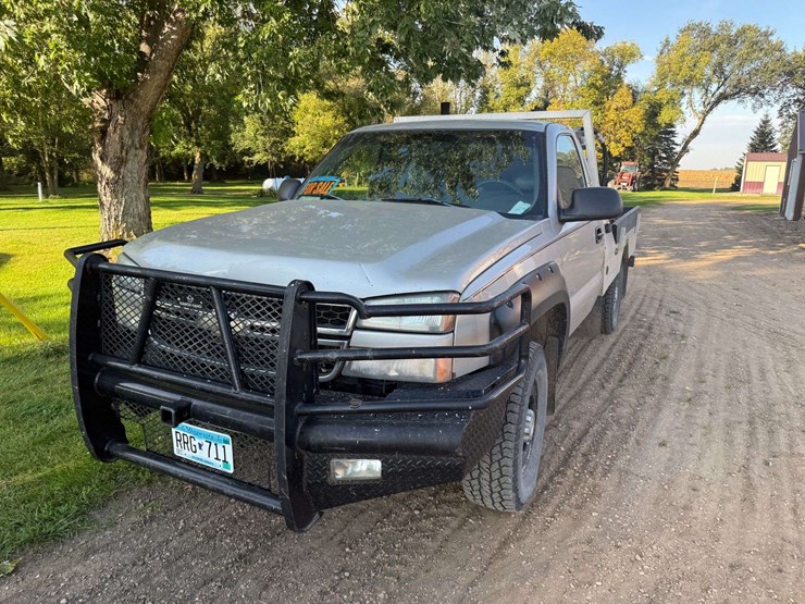 2007-chevrolet-2500hd-image-2