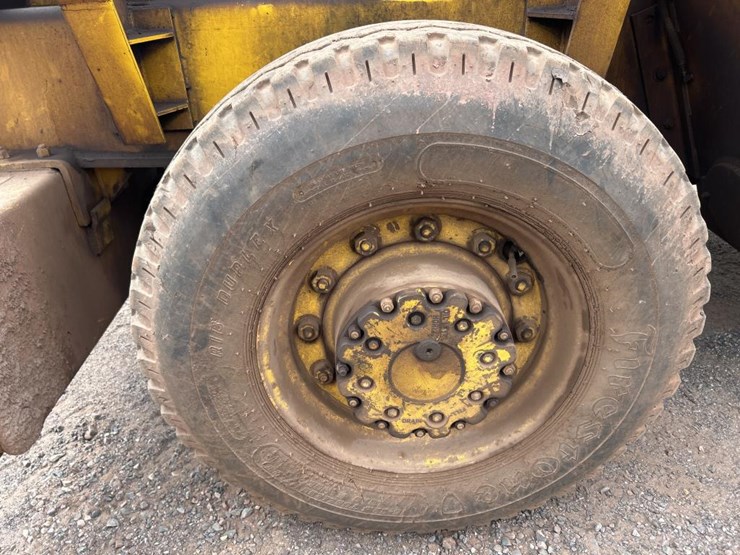 #1800-•-galion-2-stage-crane-truck-image-59