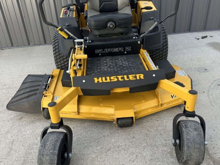 hustler-super-z-zero-turn-lawn-mower,-60"-cut,-kawasaki-fz1000-efi-38.5hp-engine,-60-hours-image-5