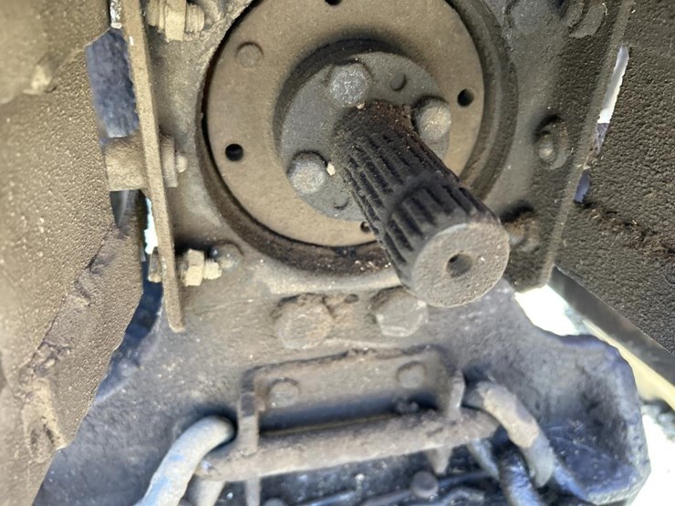 massey-ferguson-1100-image-29