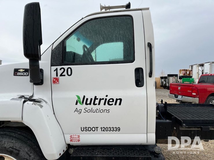 2005-chevrolet-c8500-cab/chassis-(jn0785,-unit-98847)-image-48