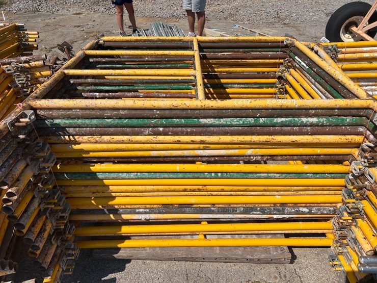 pallet-of-scaffolding-(approx.-21-pc)-image-1