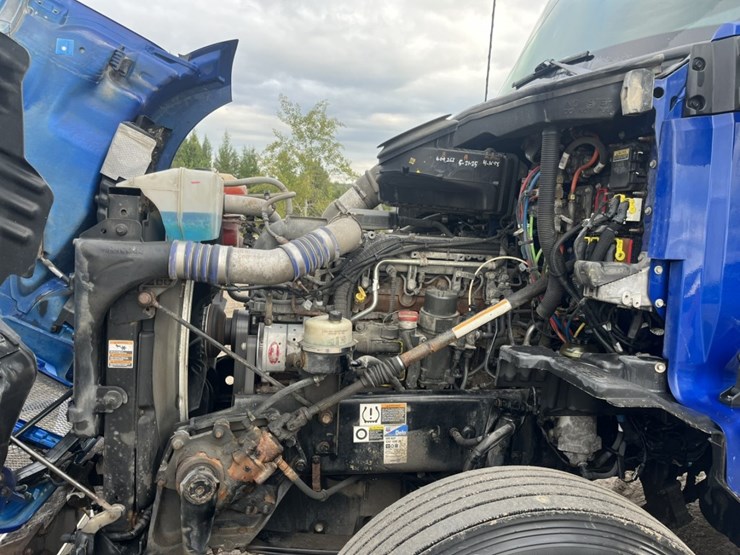 2020-kenworth-t680-image-9