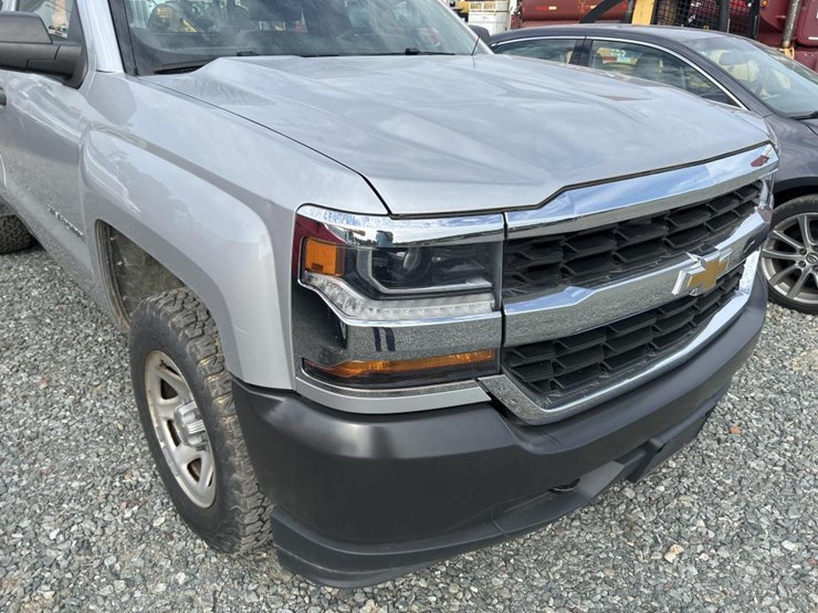 2017-chevrolet-silverado-1500-image-11