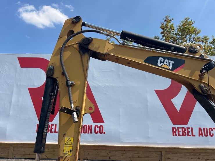 2014-caterpillar-303.5e-cr-image-12