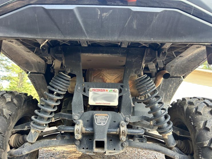 #1401-•-2023-can-am-1000r-commander-xt-image-24