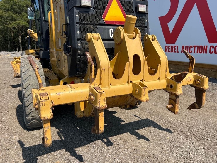 caterpillar-140m2-image-25