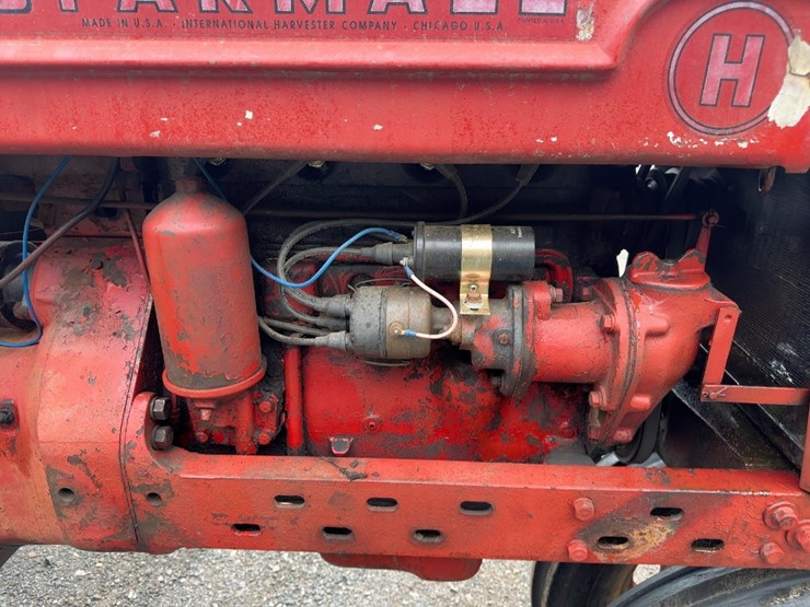 mccormick-farmall-h-tractor-image-14