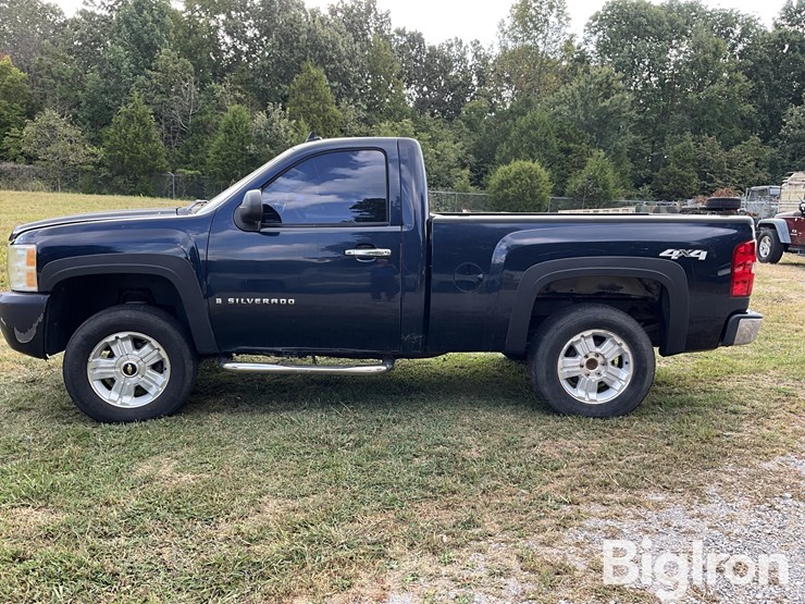 2008-chevrolet-silverado-1500-ls-image-8