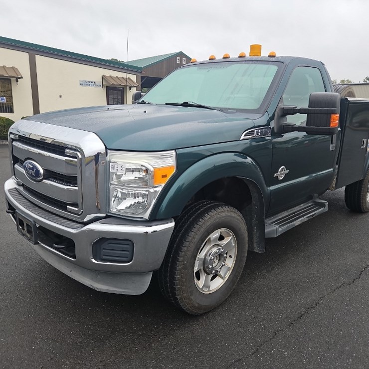 2011 FORD F350 XLT
