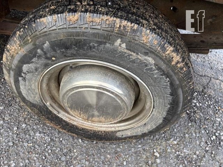 2001-ford-e250-image-18