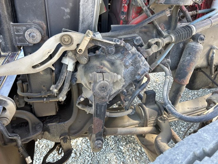 2012-peterbilt-389-image-34