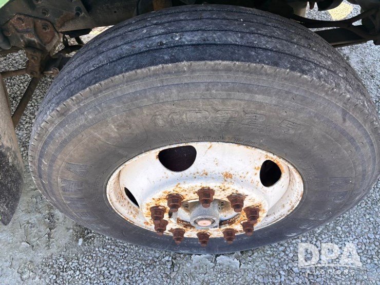 2004-sterling-day-cab-truck-(gp11427,-unit-31350)-image-47