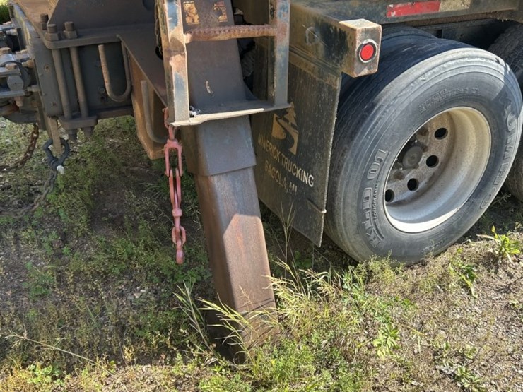 #1753-•-2005-western-star-tri-axle-storm-cleanup-truck-image-31