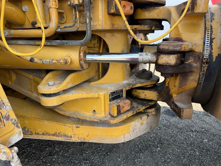 2005-caterpillar-740-image-29