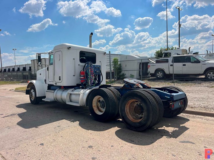 2006-peterbilt-378-image-4