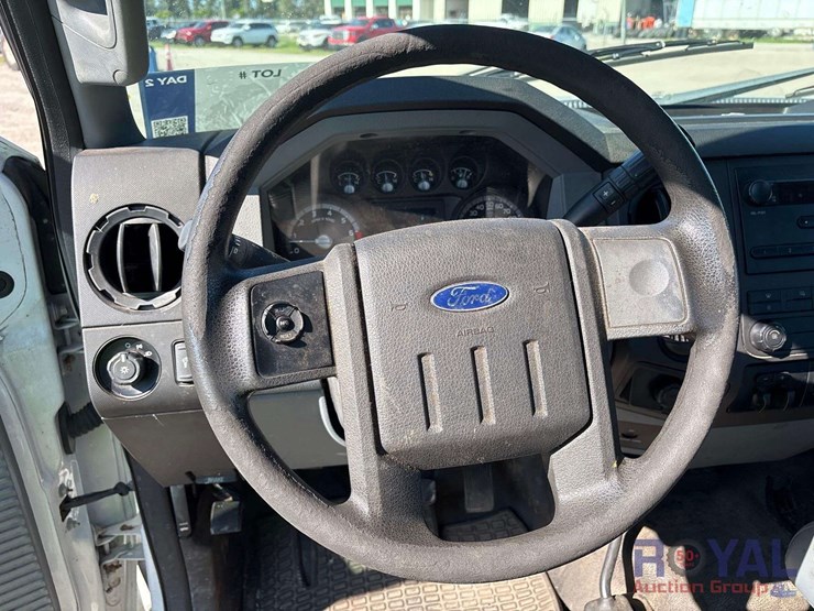 2015-ford-f350-image-13