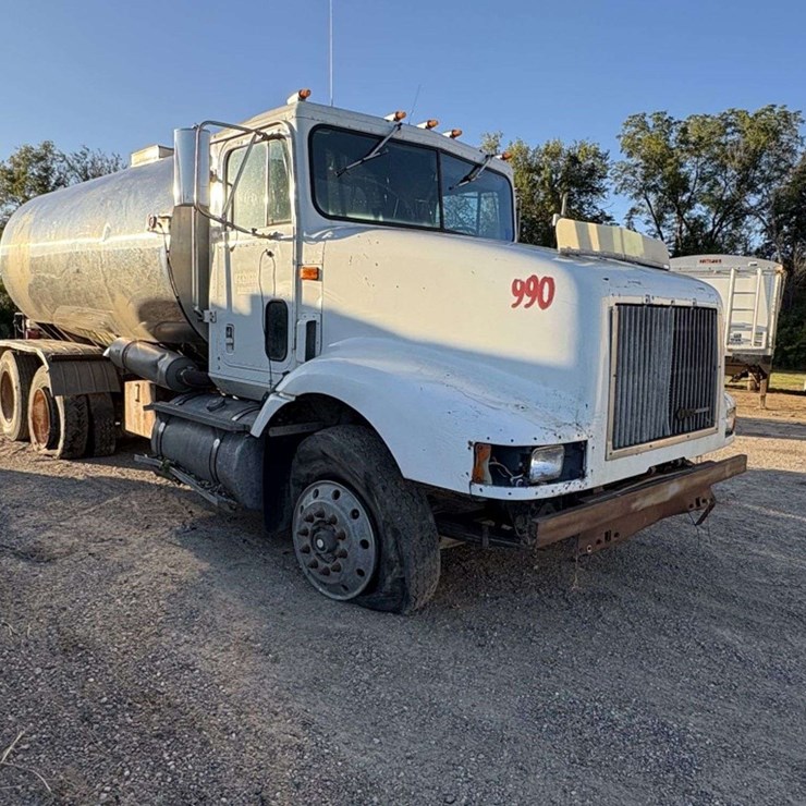 1993 INTERNATIONAL 9200