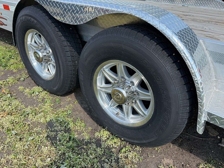 2023-wolverine-26'-aluminum-trailer,-(2)-7,000lb-axles,-(2)-7,000lb-ramps,-wood-floor,-235/80r16-tir-image-20