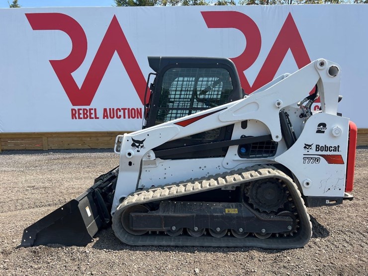 2023-bobcat-t770-image-1