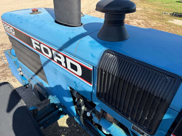 1993-ford-8830-image-47