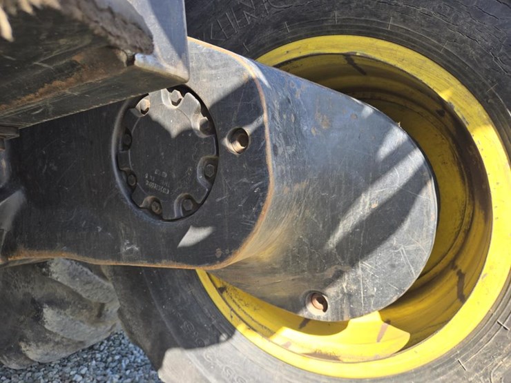 2010-john-deere-2010-image-56