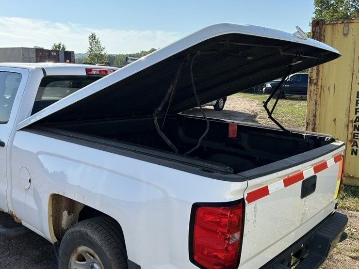 2016-chevrolet-silverado-1500-image-12