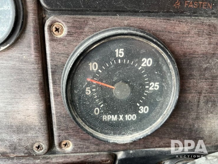 1989-freightliner-day-cab-truck-(jn0784,-unit-06815)-image-59