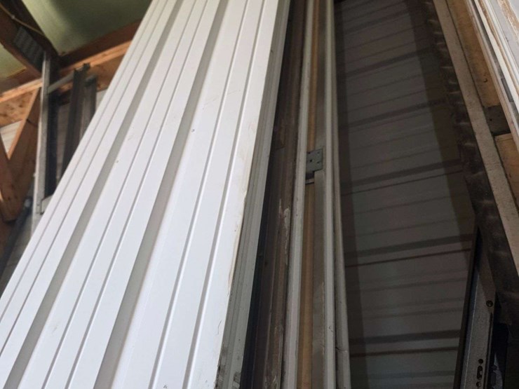 (1)-used-12’-x-9’-garage-door,-¾”-foam-insulation,-comes-with-all-track-(high-lift-track-up-to-14’),-image-4