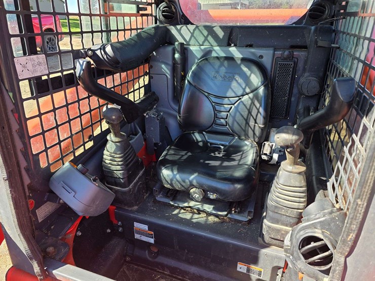 2019-kubota-ssv75-image-20