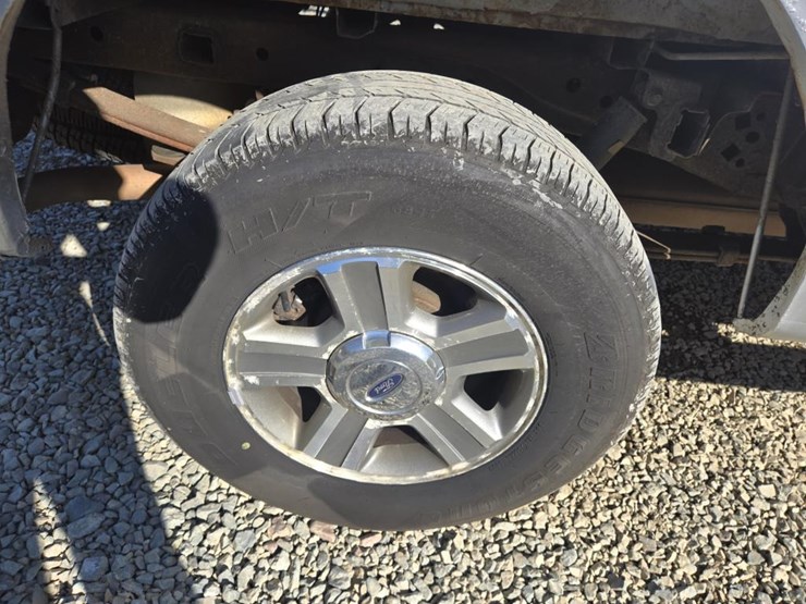 2010-ford-f150-image-50