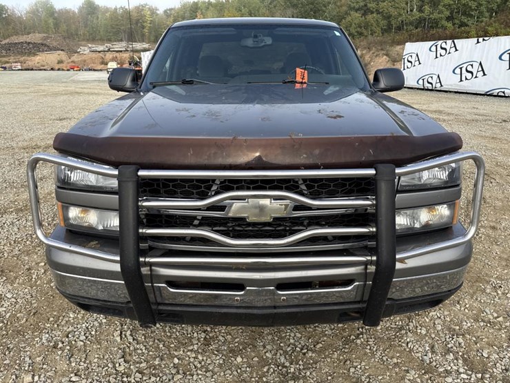 2007-chevrolet-silverado-image-8