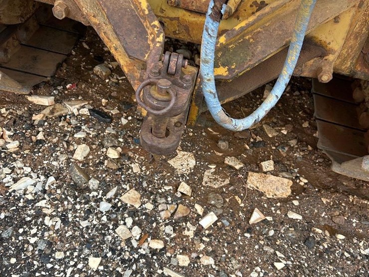 caterpillar-d4d-image-37