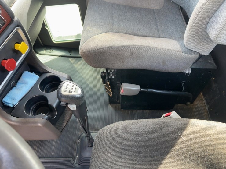 2007-kenworth-t800-image-26