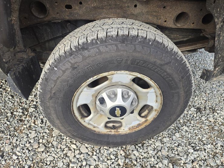 2015-chevrolet-2500-image-55