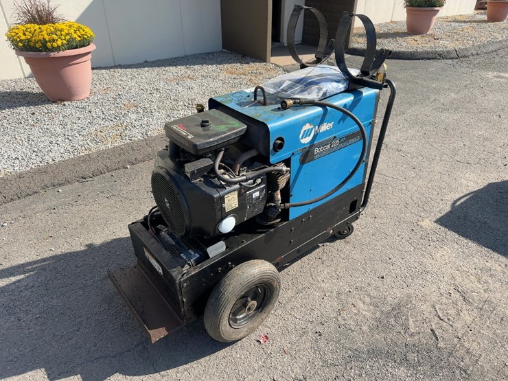 miller-bobcat-225g-image-3
