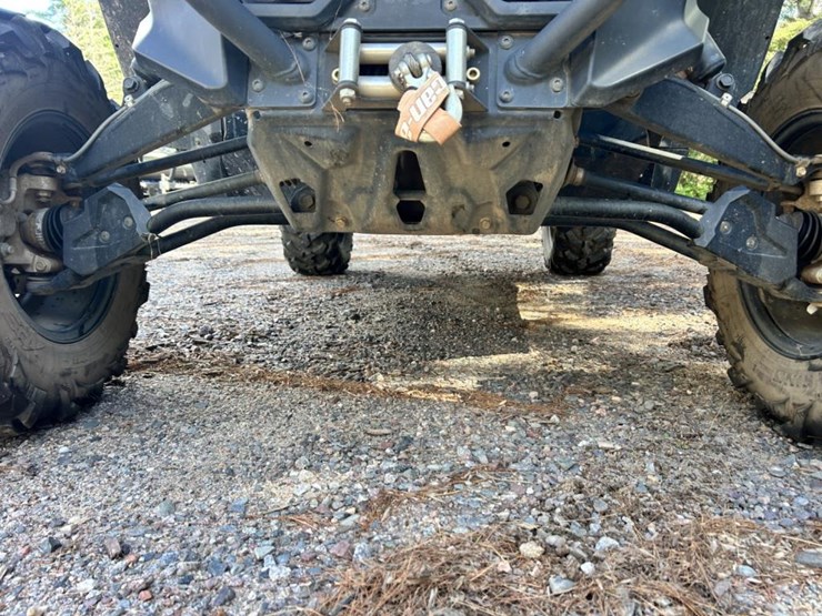 #1401-•-2023-can-am-1000r-commander-xt-image-14