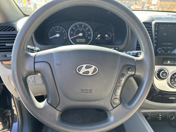 2009-hyundai-santa-fe-image-42